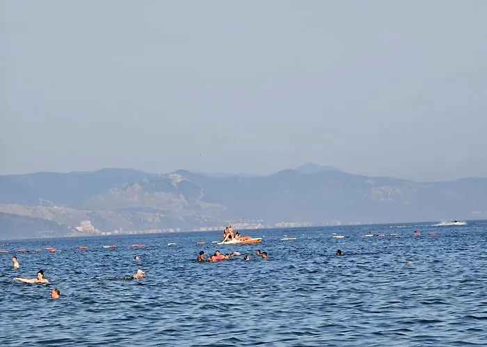 Sokol Penzion Velipojë